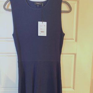 Theory Dress size M - NWT